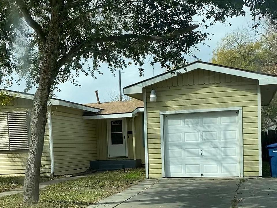 1st image of 4413 Aspen St