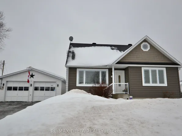 909 Chapman St, Clarence Rockland, ON K4K 1E5