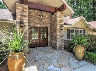 7133 Ridge Dr, Raleigh, NC 27615