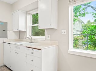 2243 NW Flanders St #6, Portland, OR 97210