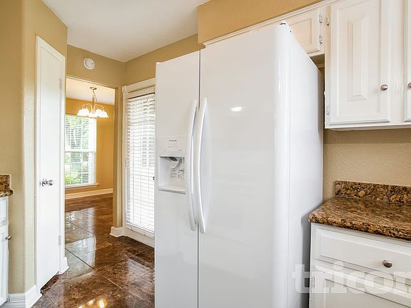 4th image of 1715 Evesham Dr