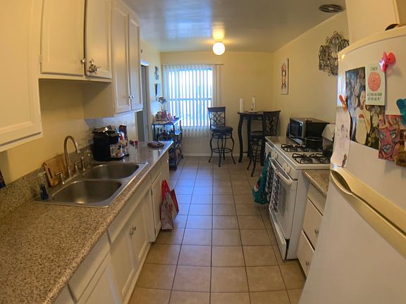 3rd image of 1641 Loma Ave APT 6