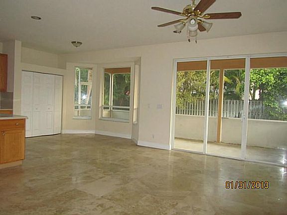 4th image of 13115 NW 13th St