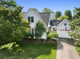 9512 Stonebrook, Charlevoix, MI 49720