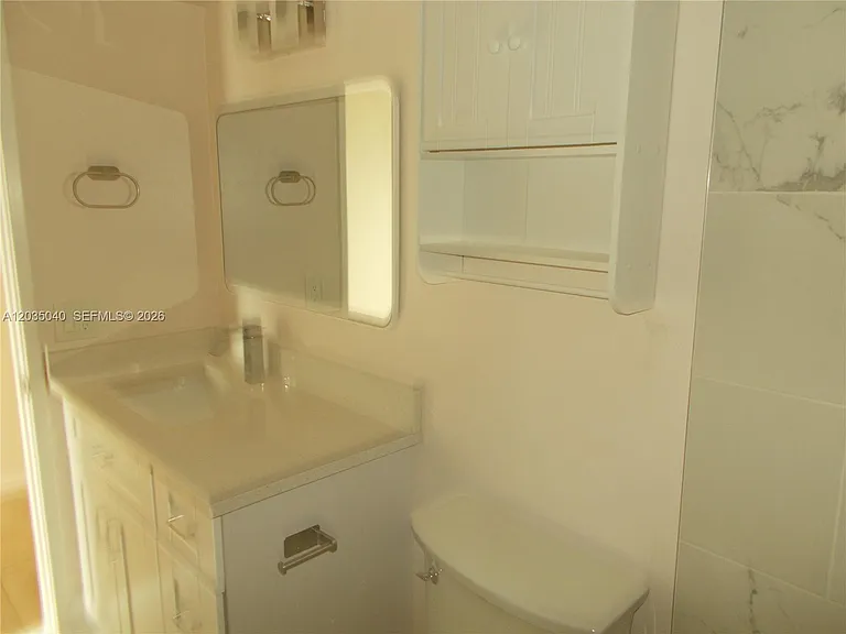 1400 SW 124th Ter #106Q — Photo 19