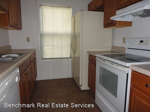 4th image of 2346-1 Horne Ave