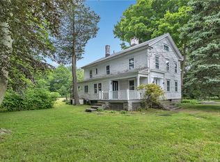 811 Daniels Farm Rd, Trumbull, CT 06611