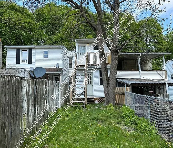 156 W Spruce St #2 — Photo 2