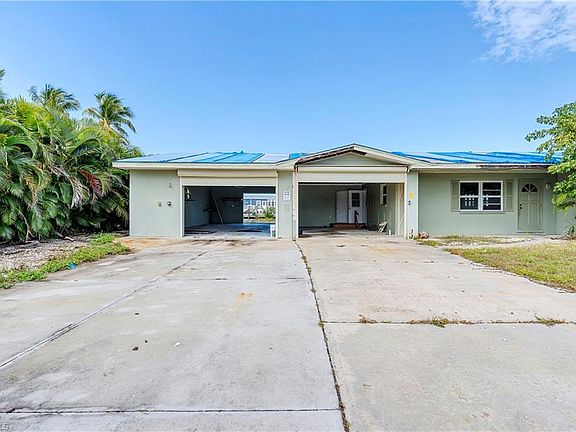 3rd image of 2615 Sanibel BLVD