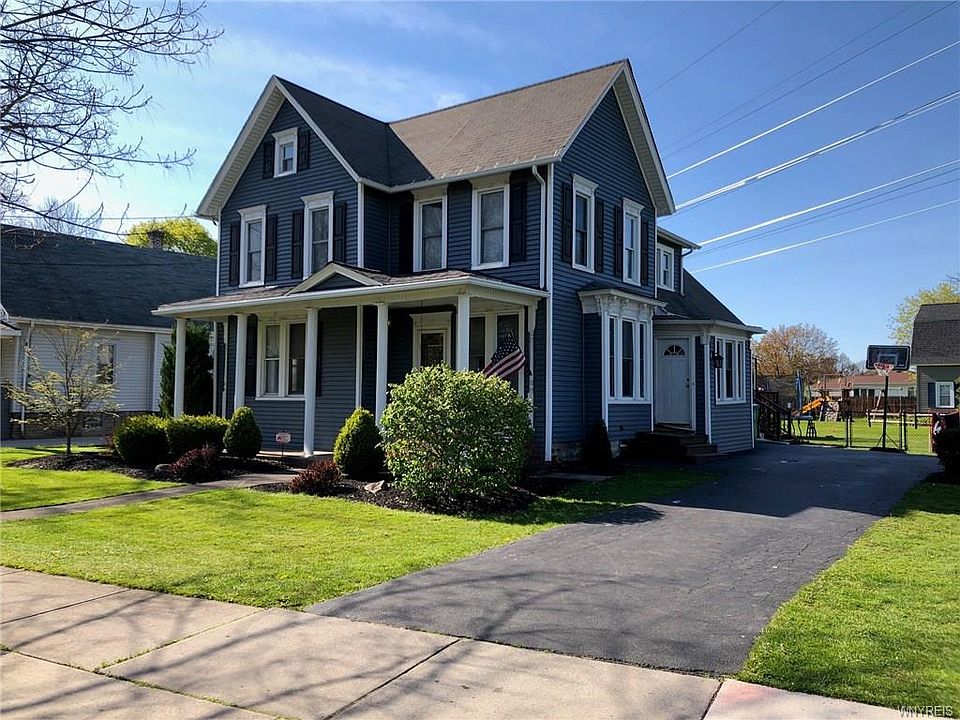 9918 Cayuga Dr, Niagara Falls, NY 14304 Zillow