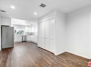 1402 Hollister St, San Fernando, CA 91340