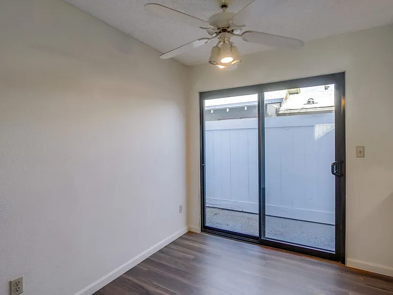 Beautifully Renovated Property perfectly situated between North Park and Normal Heights! — Photo 28