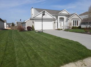 1719 Greythorn Dr, Fort Wayne, IN 46815