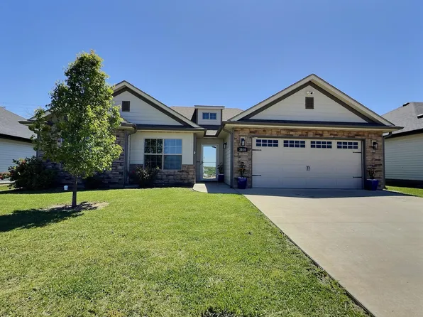 3510 Napoli Dr, Columbia, MO 65202