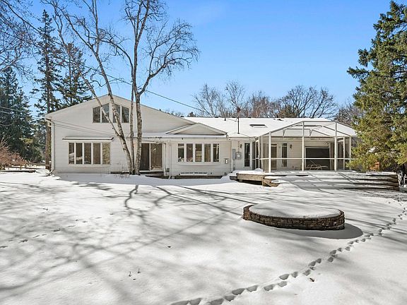 3rd image of 10000 Maple Cir
