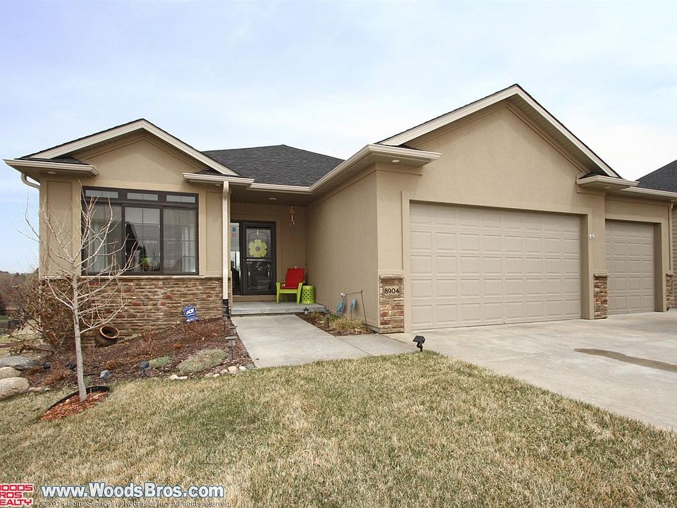 1st image of 8904 Sandhills Ct