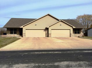 N4215 Killarney Ln, Kaukauna, WI 54130