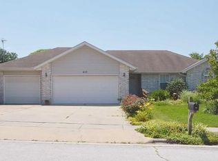 410 Cedar Ln, Willard, MO 65781