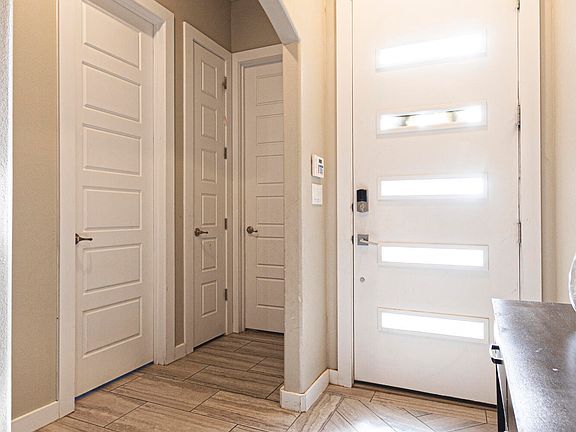 4th image of 768 Sheephouse Rd