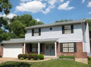 718 Wildview Ln, Ballwin, MO 63021