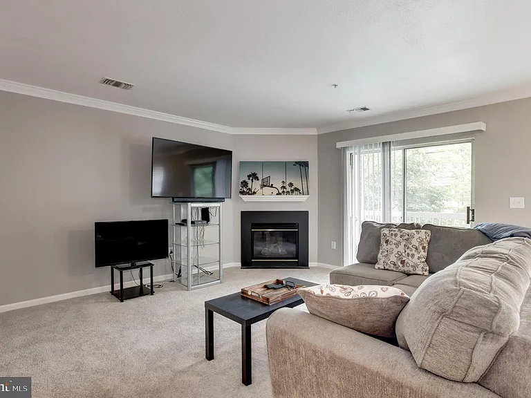 12852 Fair Briar Ln — Photo 4