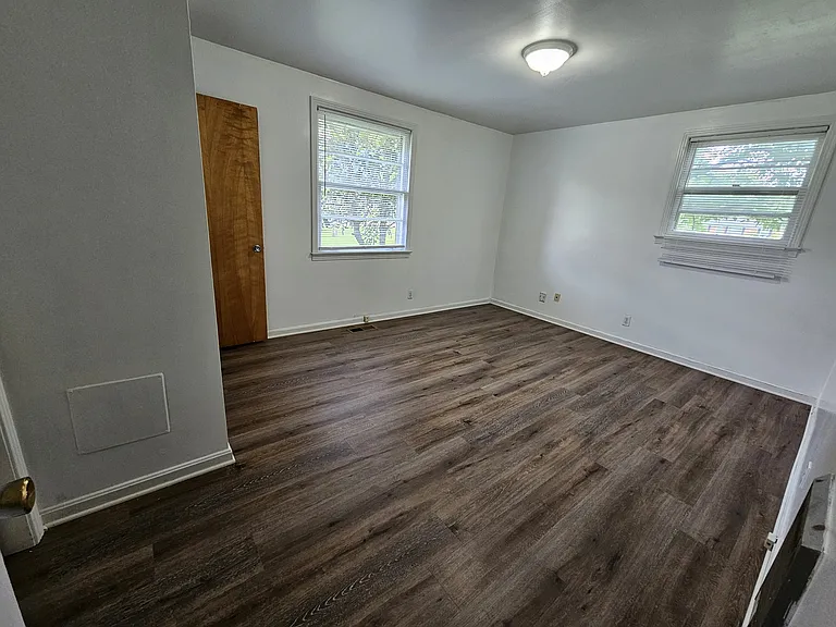 1106 Bel Aire Dr — Photo 11