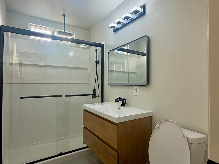 5505 N Traymore Ave — Photo 9