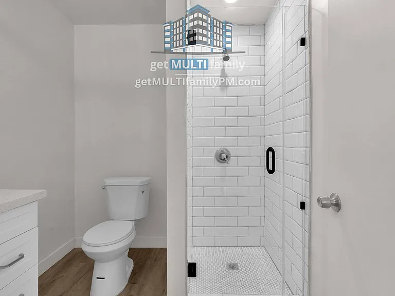 325 N 17th Dr #A — Photo 5