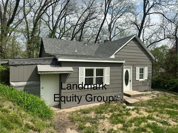 1322 S 22nd St, Saint Joseph, MO 64507