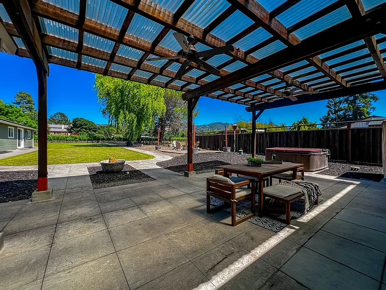 1022 Berry Ln — Photo 48