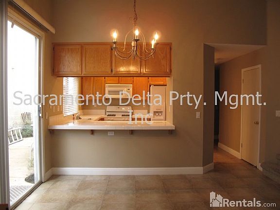 4th image of 3132 Poseidon Ln