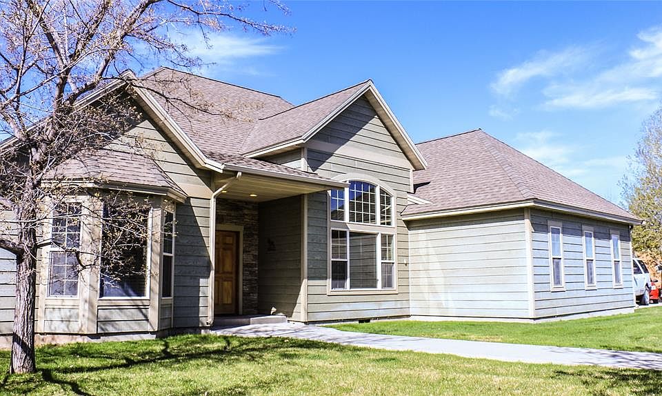 1st image of 468 Mactavish Ln