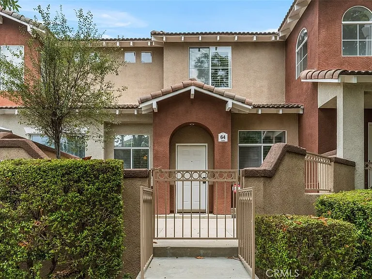 64 Mission Ct — Photo 37