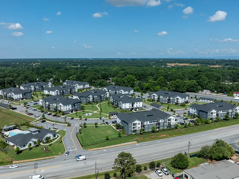 The Aster Apartments — Photo 43