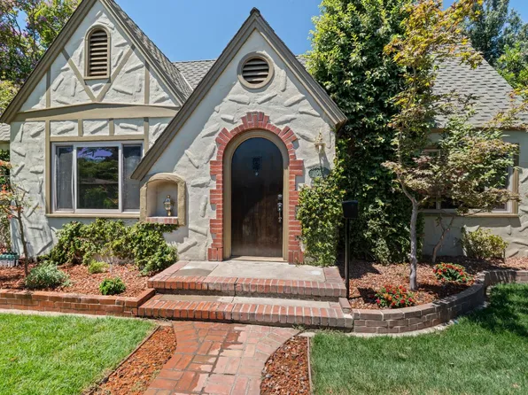 1015 College Ave, Modesto, CA 95350