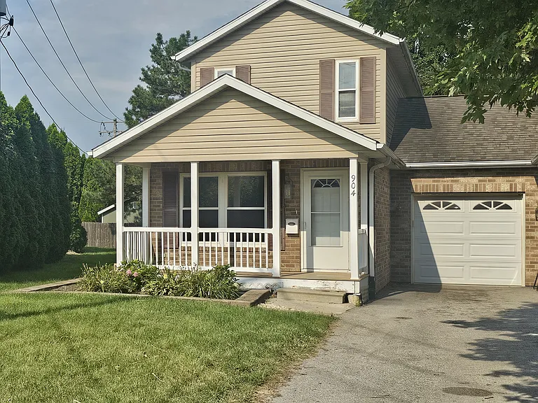 904 Liberty St — Photo 1