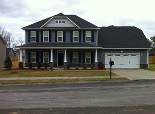 40 Ginseng St, Spring Lake, NC 28390