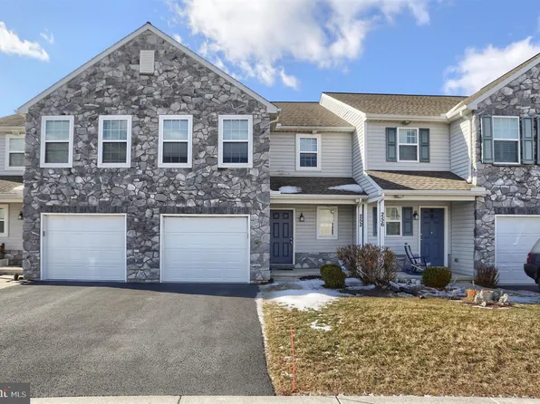 252 S Village Cir, Palmyra, PA 17078