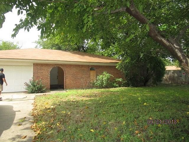 1st image of 5829 Denise Dr