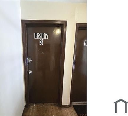 3rd image of 8207 S Maryland Ave APT 3