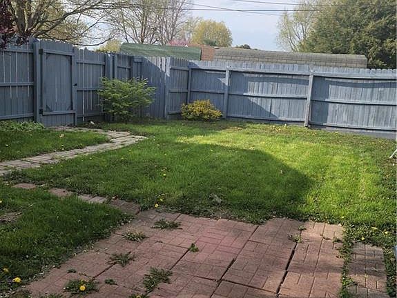 2nd image of 2205 W Audubon Dr