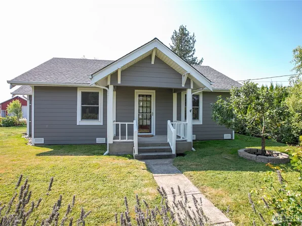 208 Mead Avenue, Everson, WA 98247