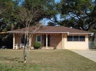 607 Spanish Acres Dr, Bay Saint Louis, MS 39520