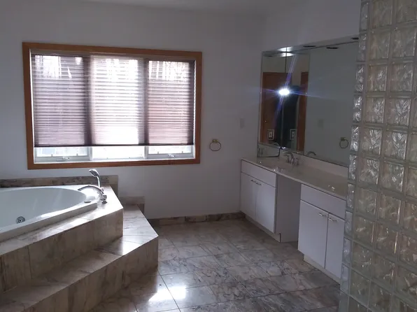 18910 New Hampshire Ave, Brinklow, MD 20862