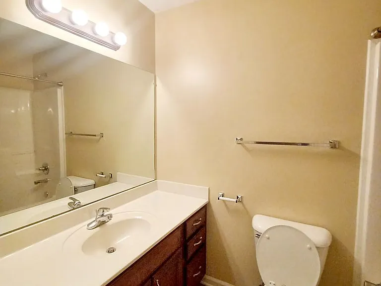 668 Winding Bluff Way — Photo 12