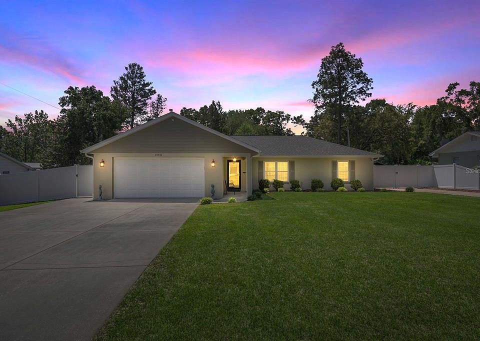 1st image of 20430 SW 80th Place Rd