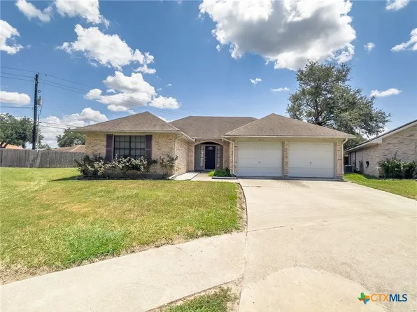 317 Cromwell Dr, Victoria, TX 77901