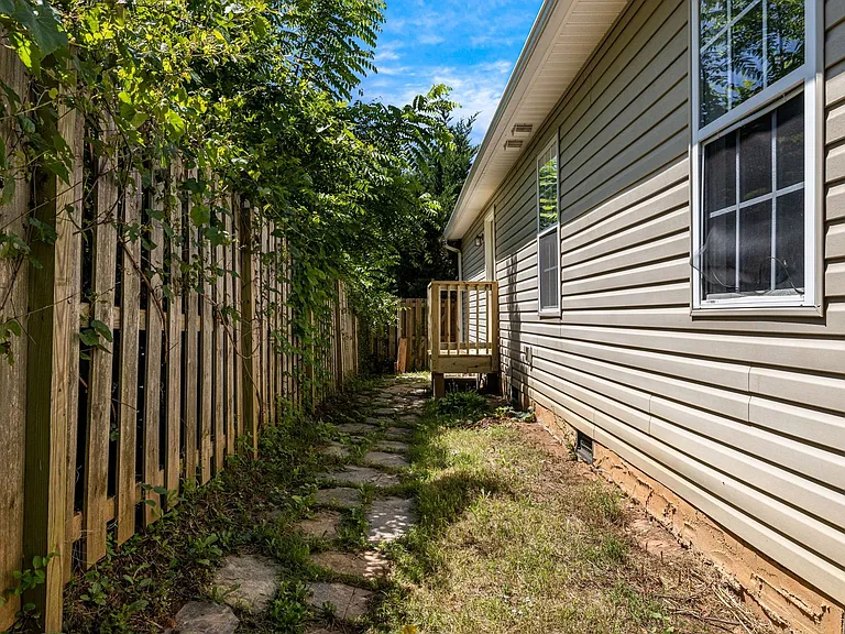 101 Kodiak Ct — Photo 24