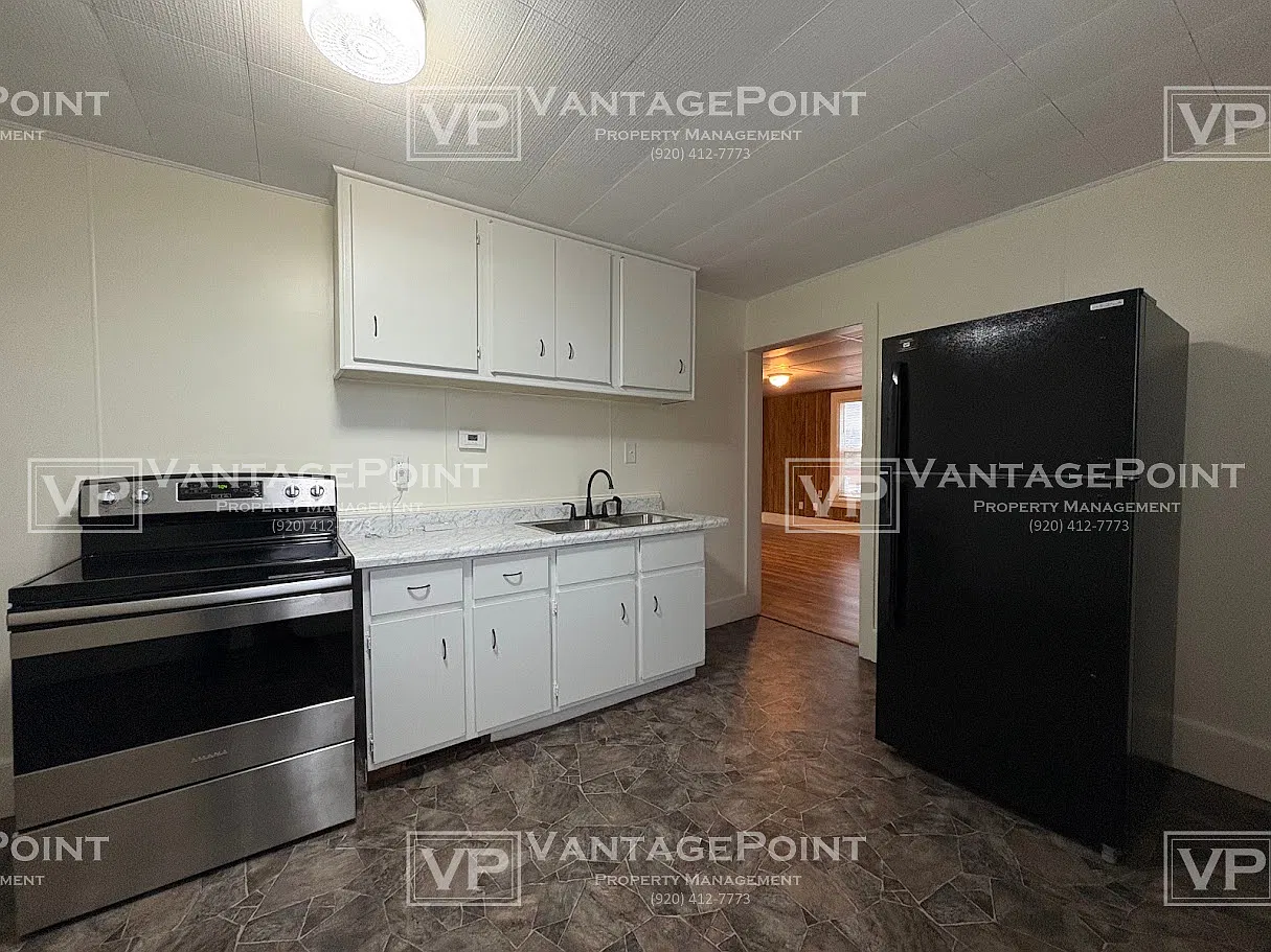 204 North Main Street - OAN - 4 — Photo 4