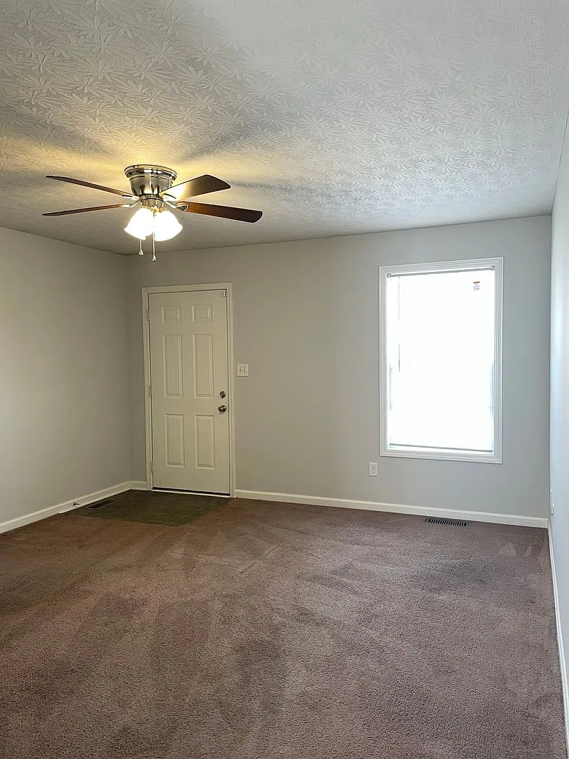 Lower Stone Apartments — Photo 3